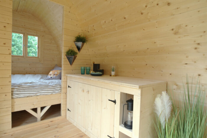 Glamping Pod 2,4 x 5,9 gemonteerd met zij-ingang - Afbeelding 7